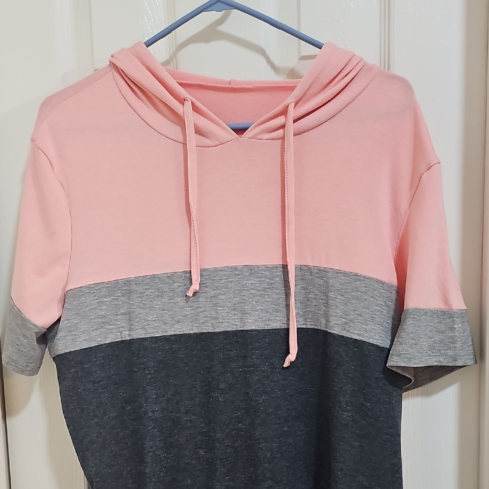 NWOT Pgands Short Sleeve Color Block Hoodie in Pink and Gray XL - Picture 7 of 12